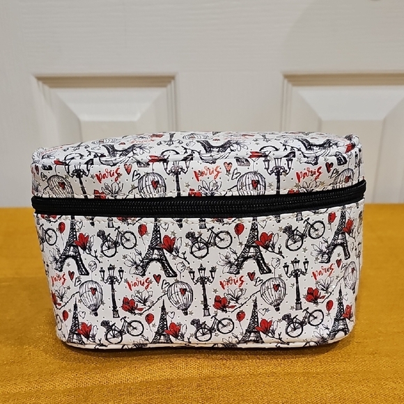 Paris Themed Cosmetic/Toiletry Bag NWOT & Mystery Beauty Item - Picture 1 of 4